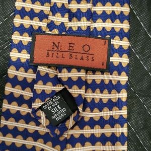 Vintage 100% silk Bill Blass Print Tie